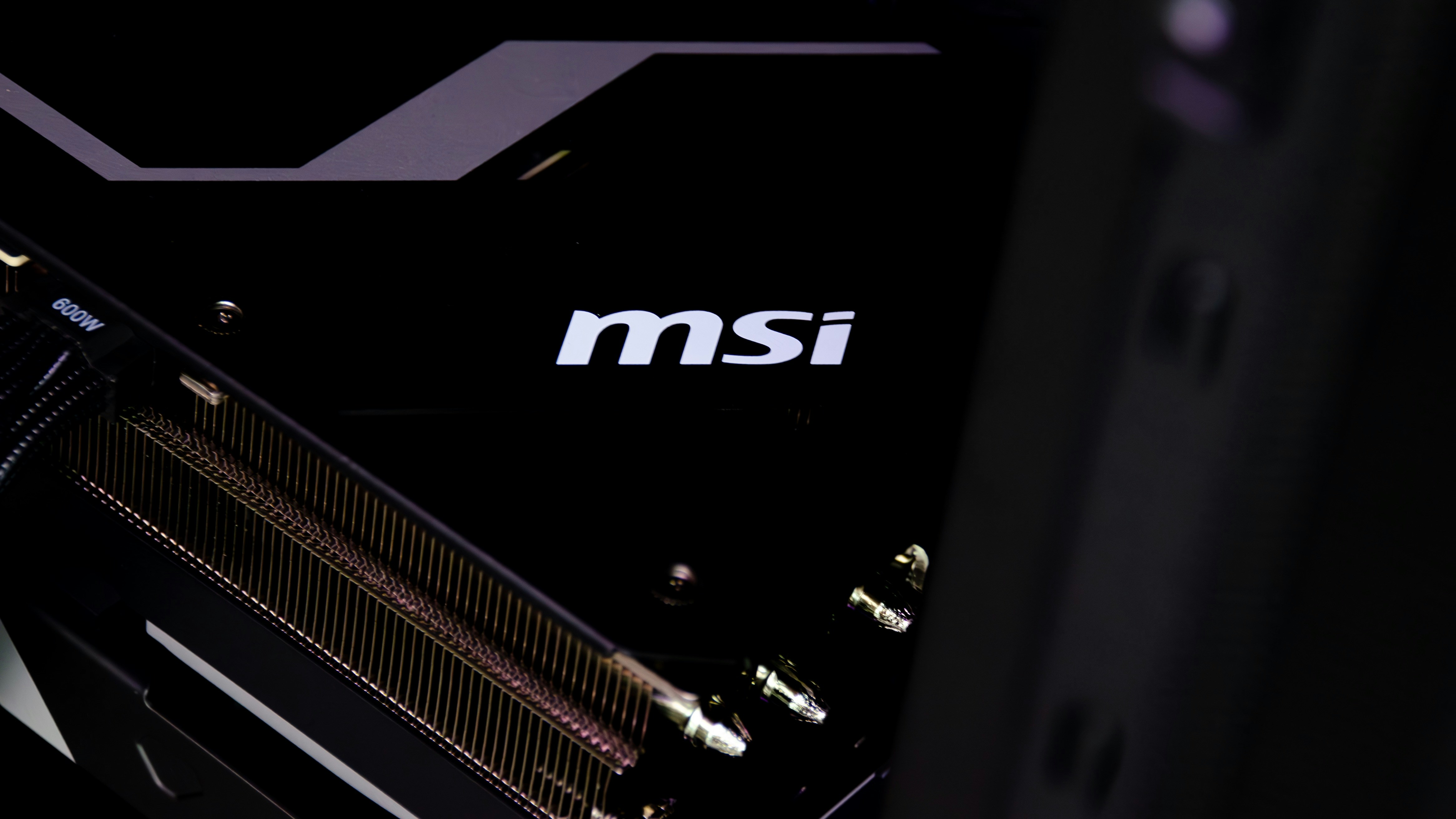 Видеокарта MSI AMD Radeon RX 6500 XT 4GB DDR6 MECH 2X OC (RX 6500 XT MECH 2X 4G OC) (GDDR6, 64 bit, PCI-E v4.0) — Объем видеопамяти 4 ГБ для игр