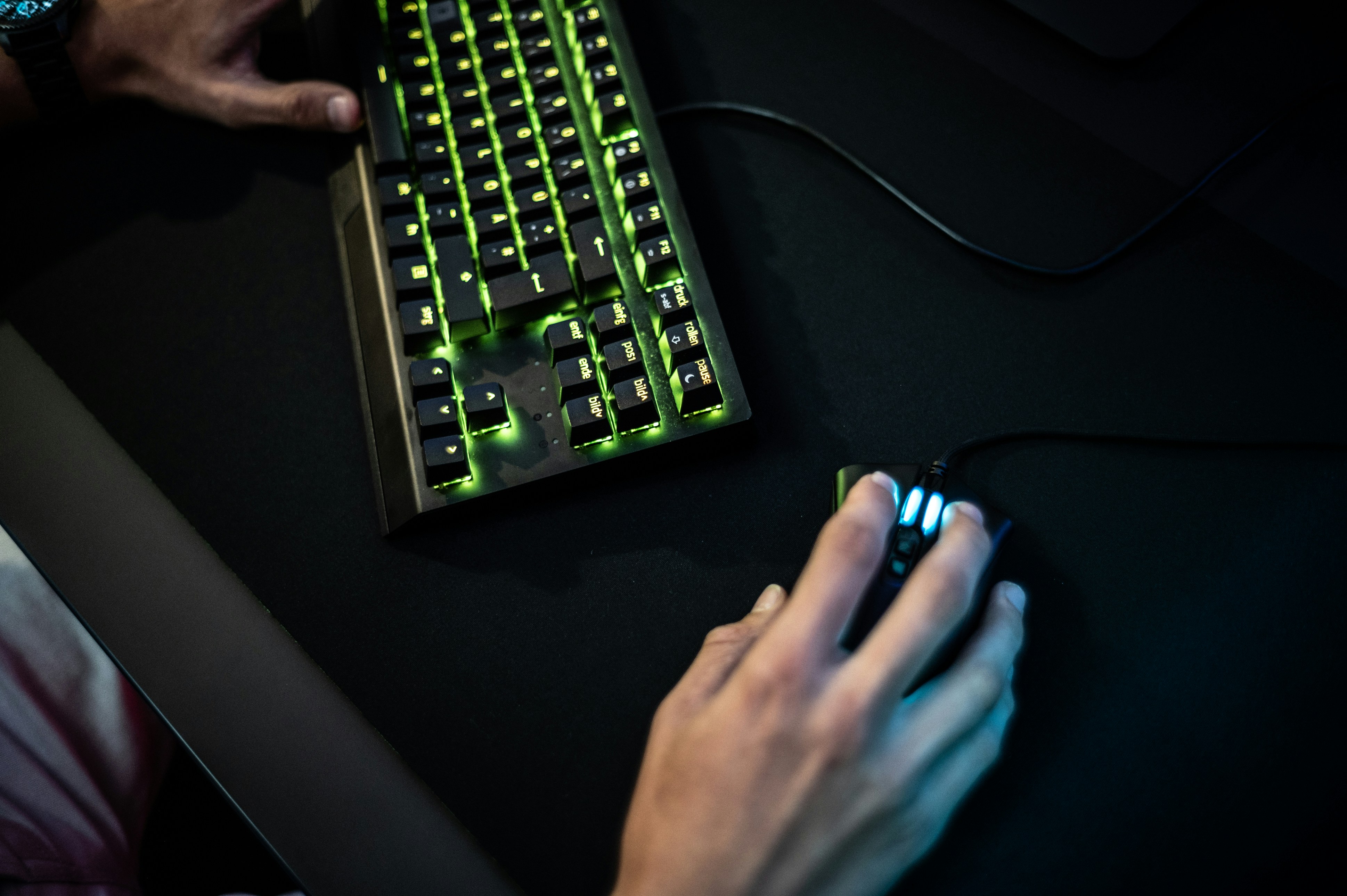 Клавиатура Razer BlackWidow V3 TKL RGB Green USB Black (RZ03-03490700-R3R1) — Яркая RGB подсветка клавиш