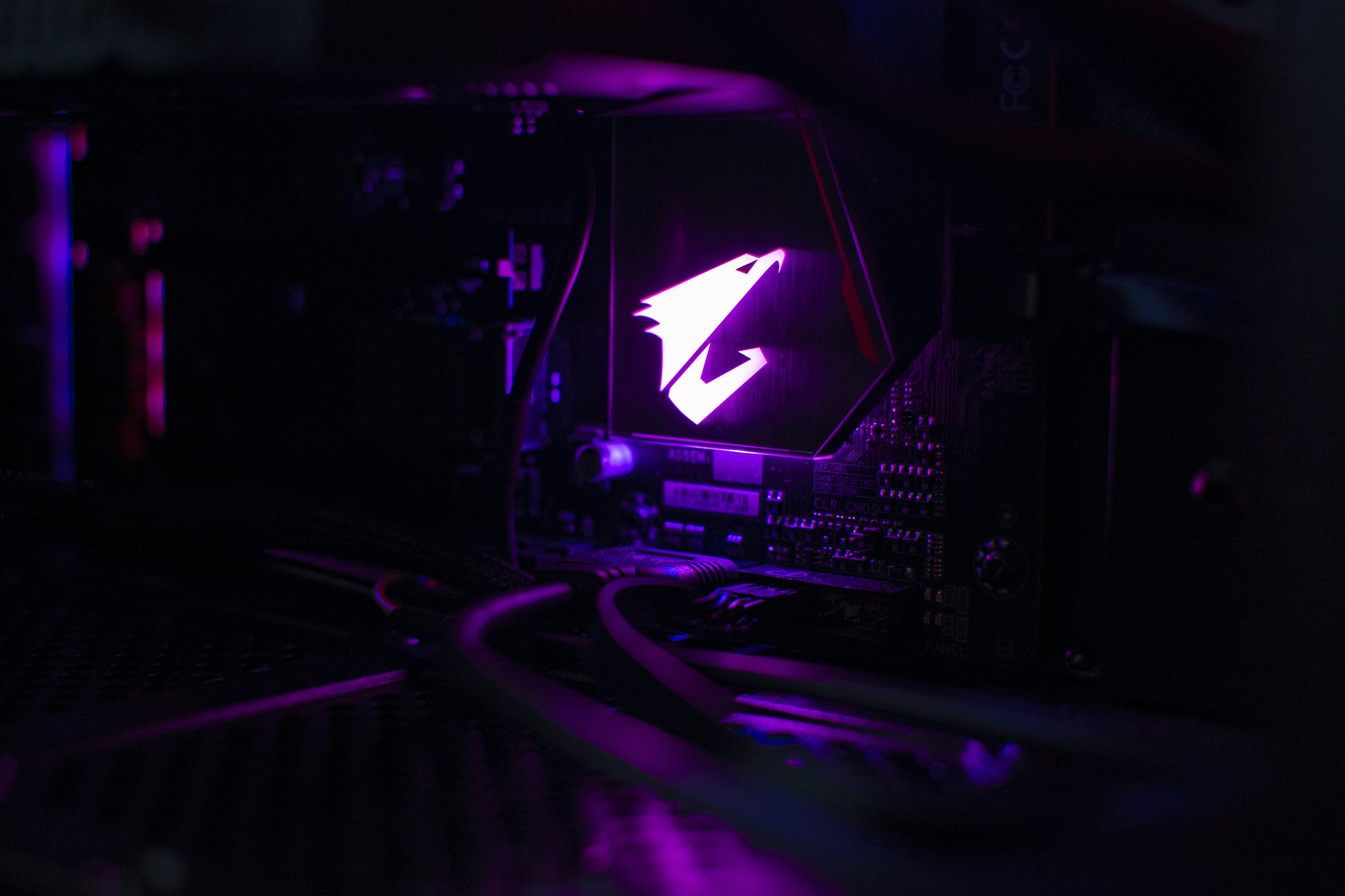 Корпус GIGABYTE AORUS C700 Glass без БП Black (GB-AC700G)