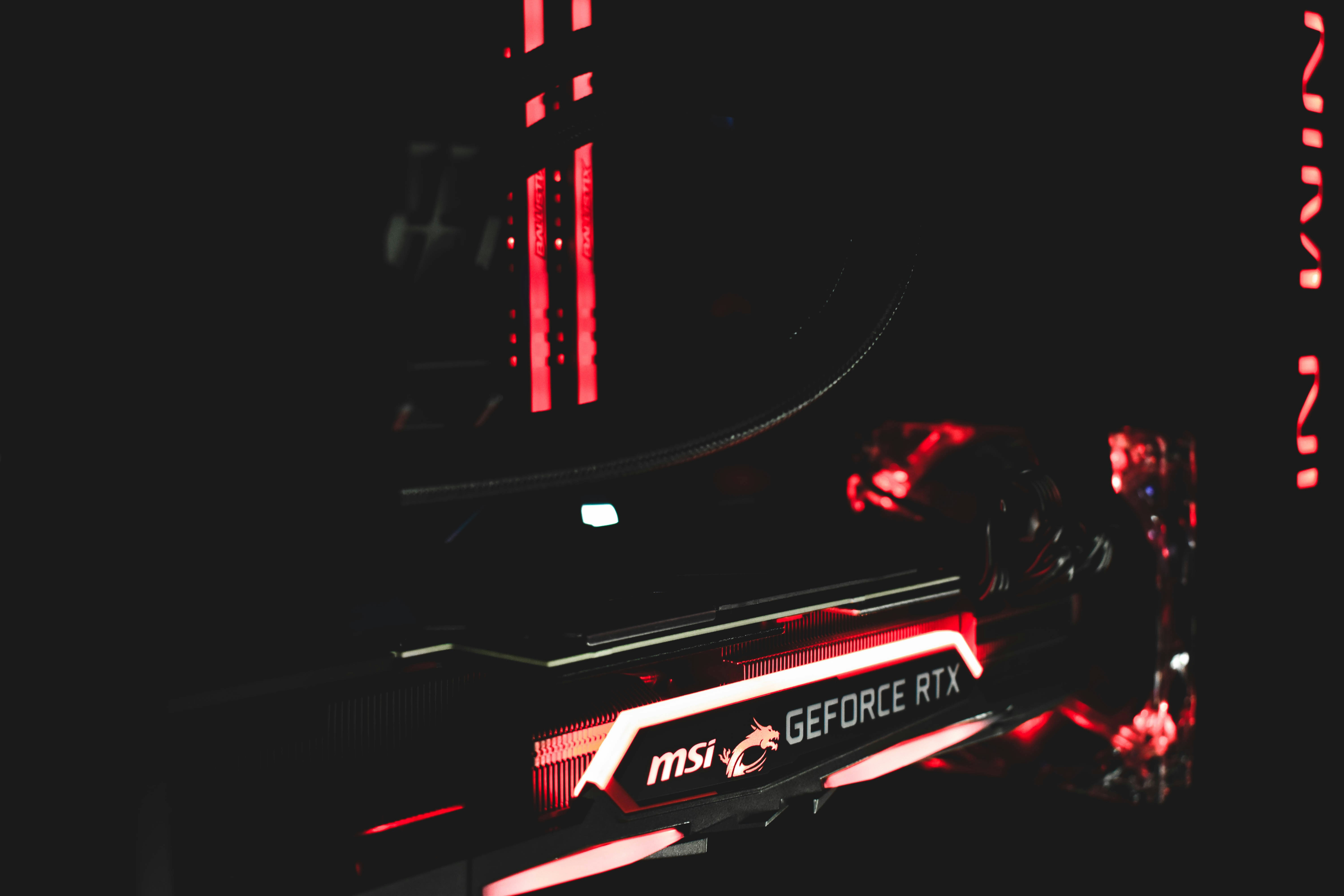 Видеокарта MSI RTX 3070 8Gb Gaming X Trio (GeForce RTX 3070 GAMING X TRIO) (GDDR6, 256 bit, PCI-E v4.0 x16) Б/у — Интерфейс PCI-E 4.0 x16 для скорости передачи данных