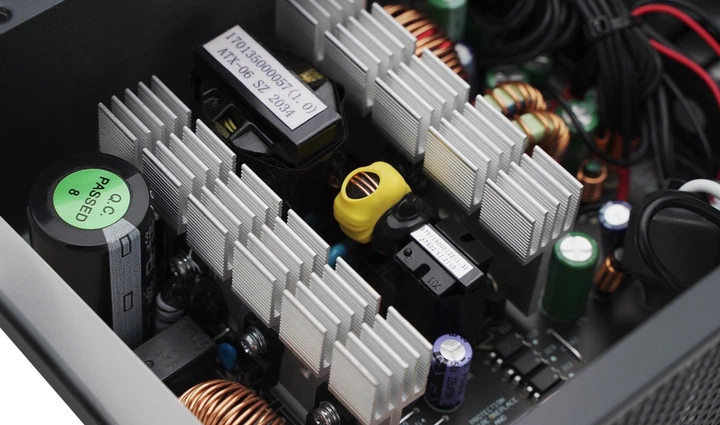 Блок живлення Deepcool PF700 700W (R-PF700D-HA0B-EU)
