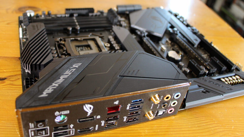 Материнская плата ASUS ROG MAXIMUS Z690 HERO (ROG Maximus Z690 Hero) (Socket 1700, Intel Z690, ATX) Б/у — Форм-фактор ATX для расширенной совместимости